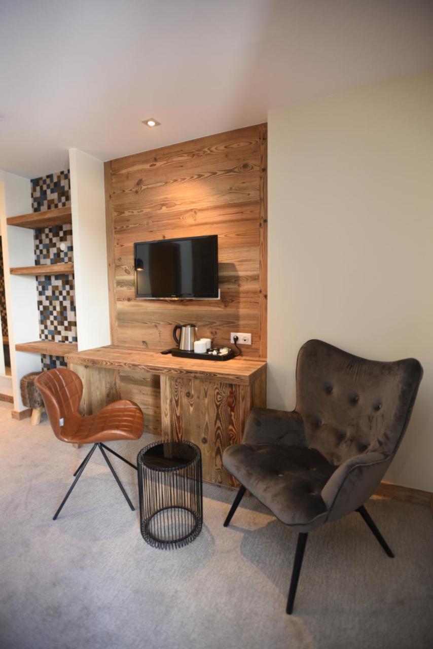 La Toviere Hotell Val-dʼIsère Exteriör bild