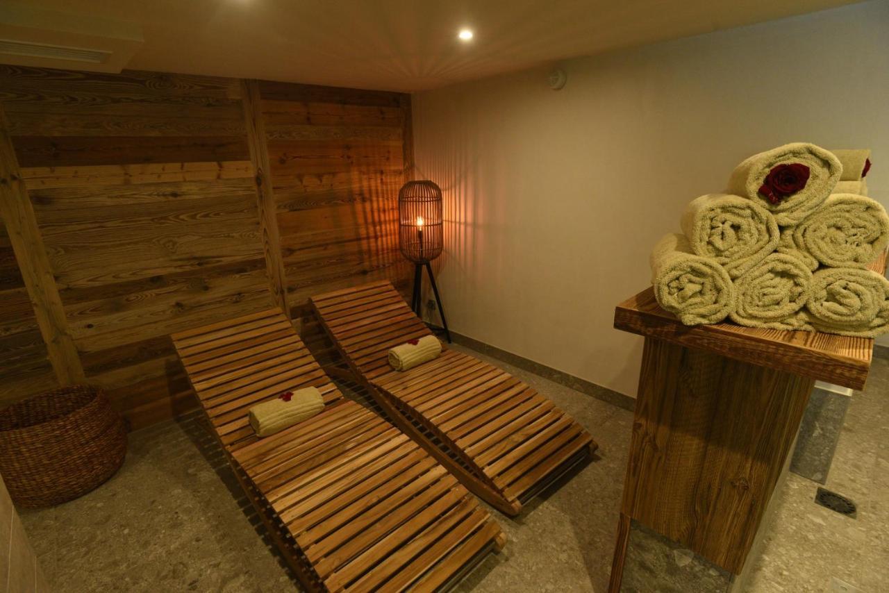 La Toviere Hotell Val-dʼIsère Exteriör bild